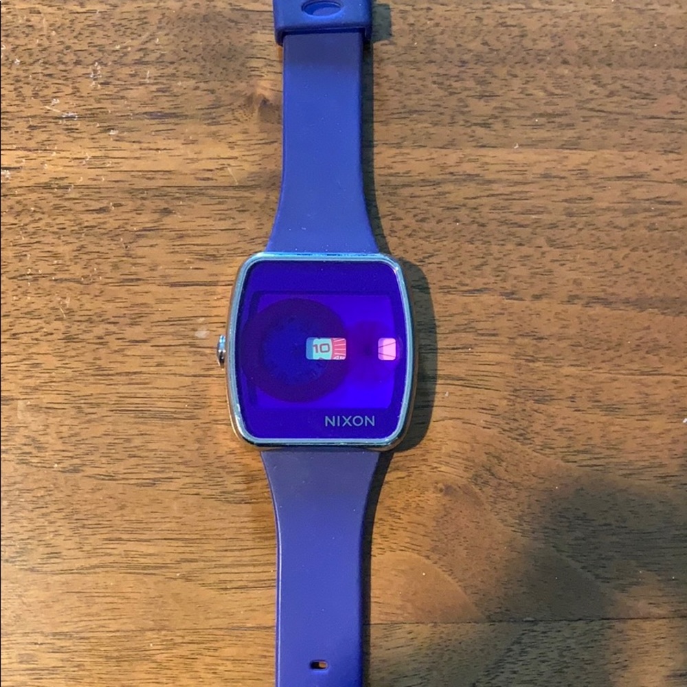 Nixon watch